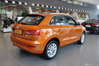 2012款奥迪Q3 35TFSI舒适型